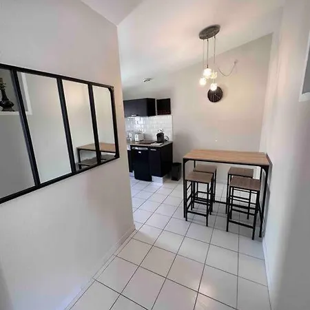 Hashtag-le Cosy Castelnauvien Апартаменты *